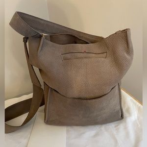 Hammitt Davis medium gray, pebble, leather, great condition